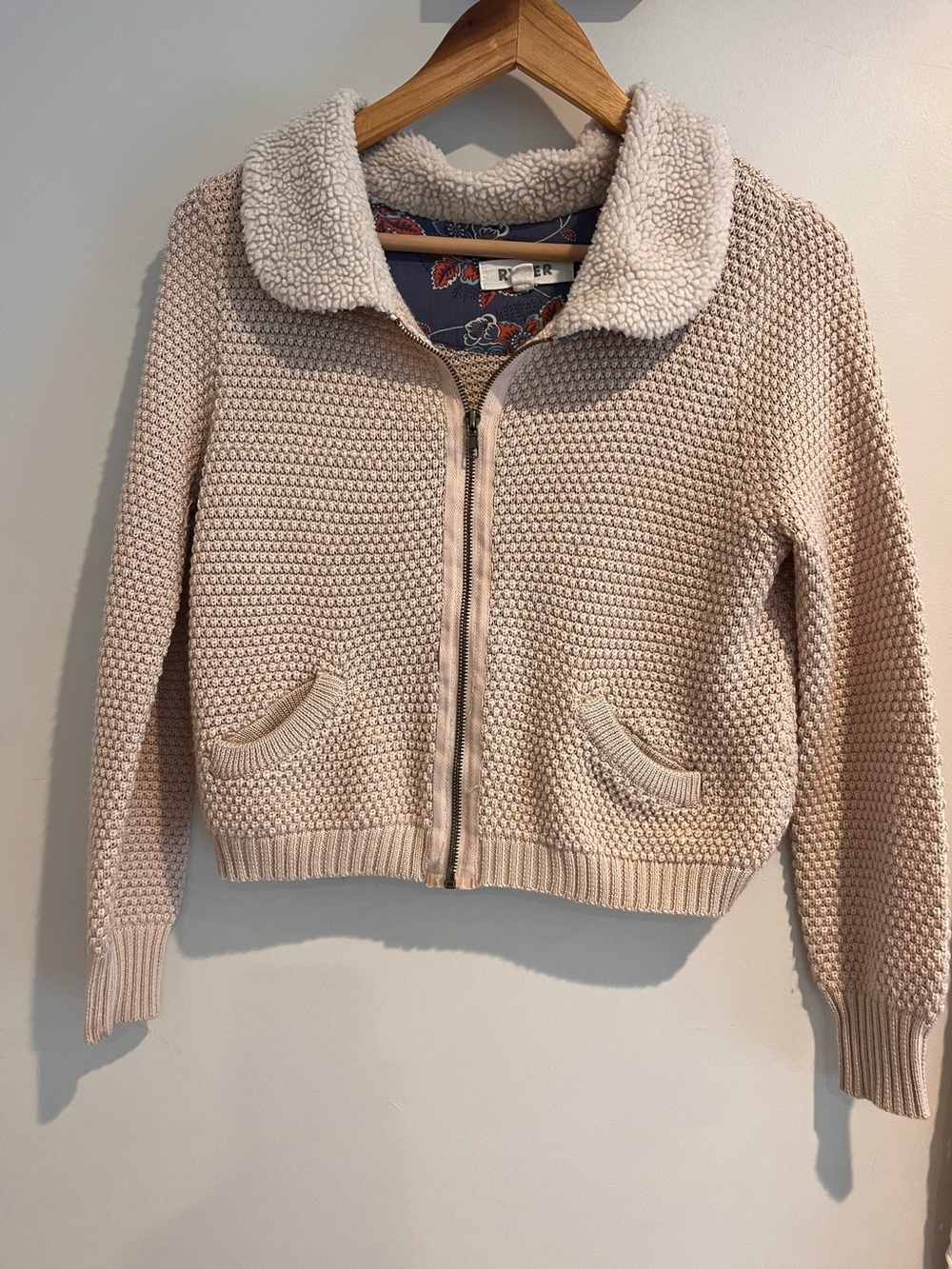 Ryder Full Zip Up Sweater MEDIUM Beige Cozy Peter Pan Collar Sherpa